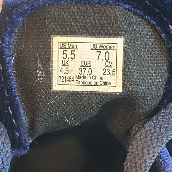 Vans Old Skool Sapphire Blue Velvet Skate Shoes Unisex Mens 5.5 Women’s 7 - Picture 10 of 10